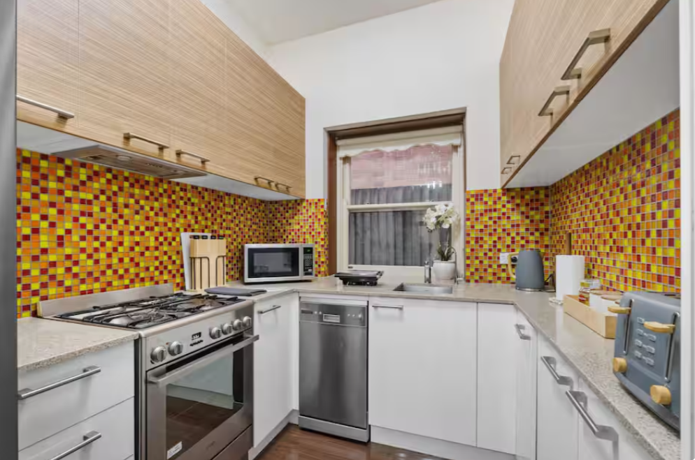 Kitchen 1